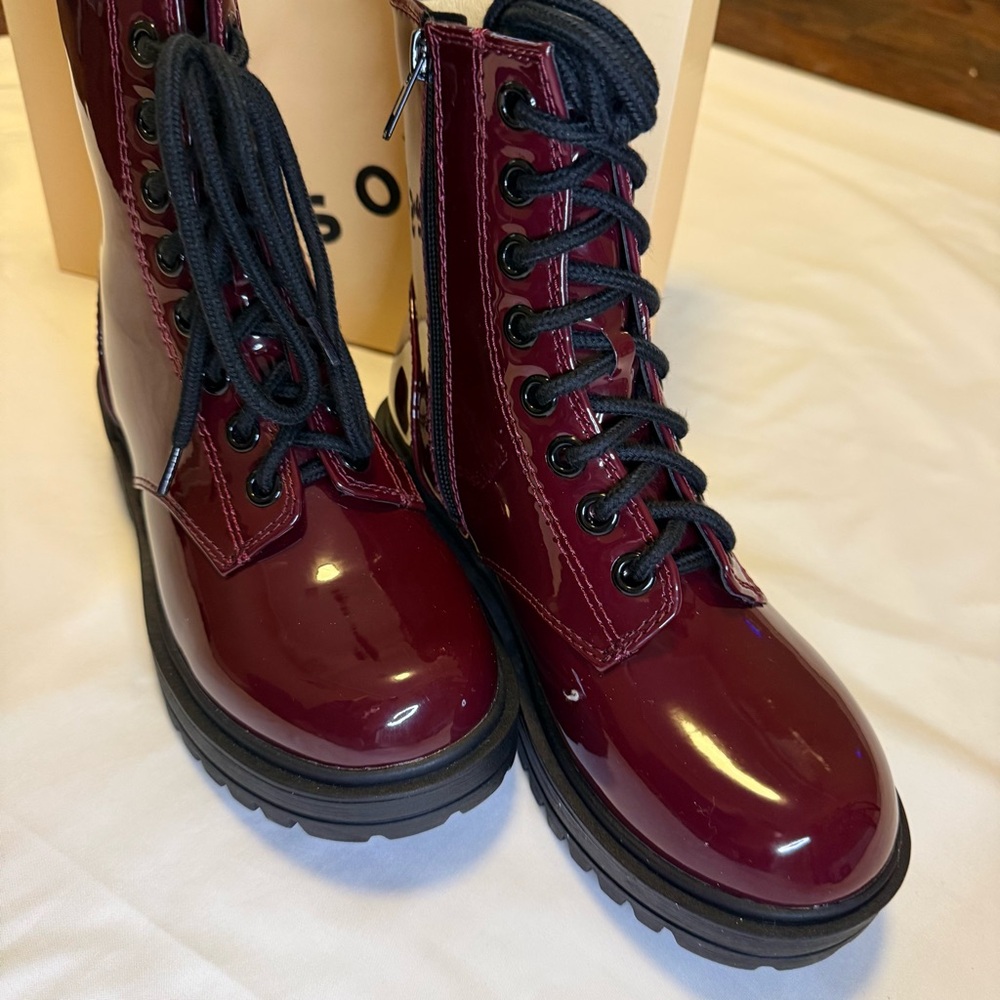 NEW Women's Soda Lace-Up Patent Combat Boots - Burgundy size 6.5